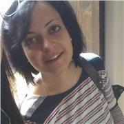 Offro lezioni a bambini di scuole elementari e medie in ogni materia e a ragazzi di scuola superiore in materie scientifiche